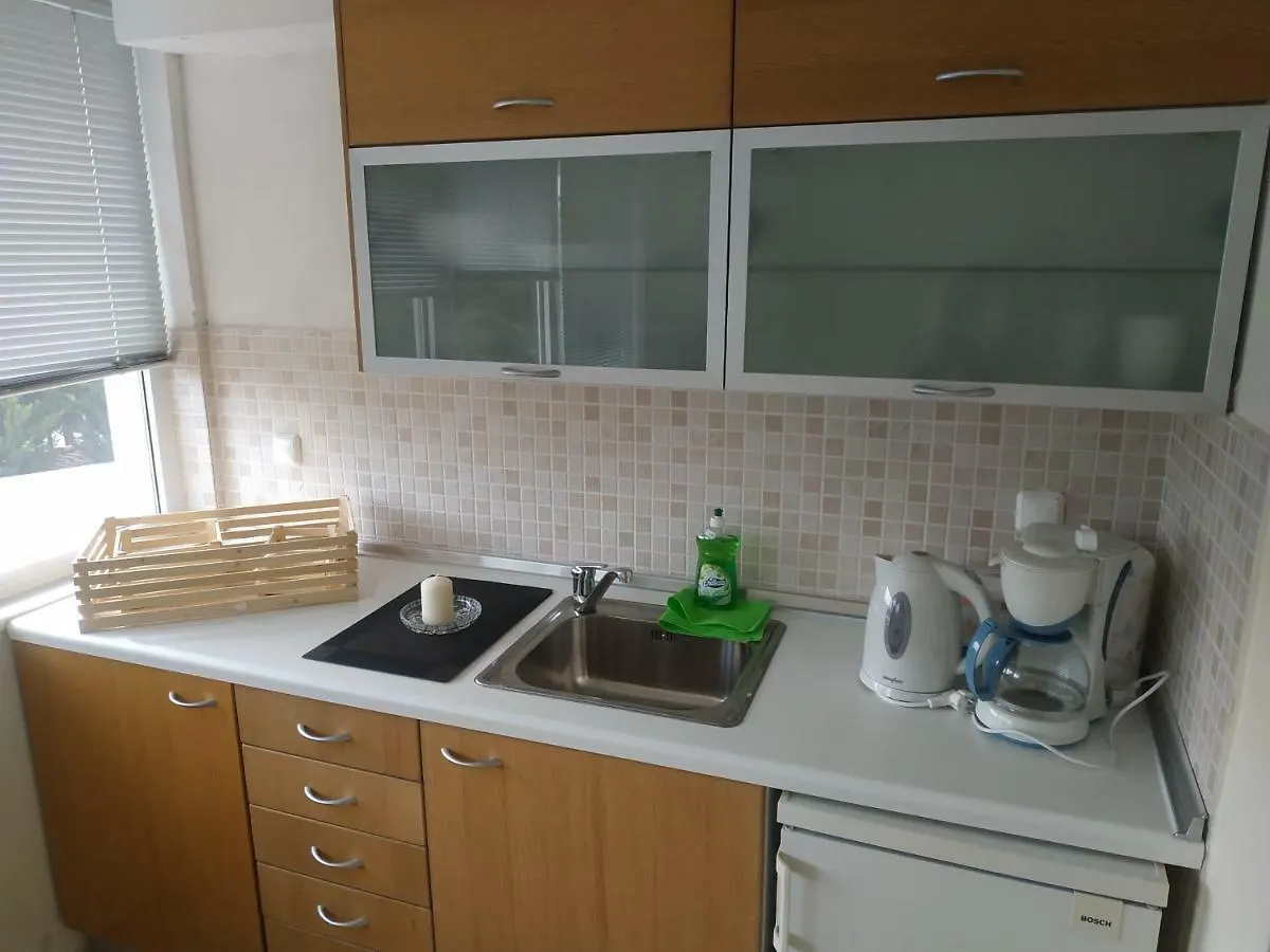 Nocleg ze śniadaniem Muses Deluxe Apartments Néa Fókaia