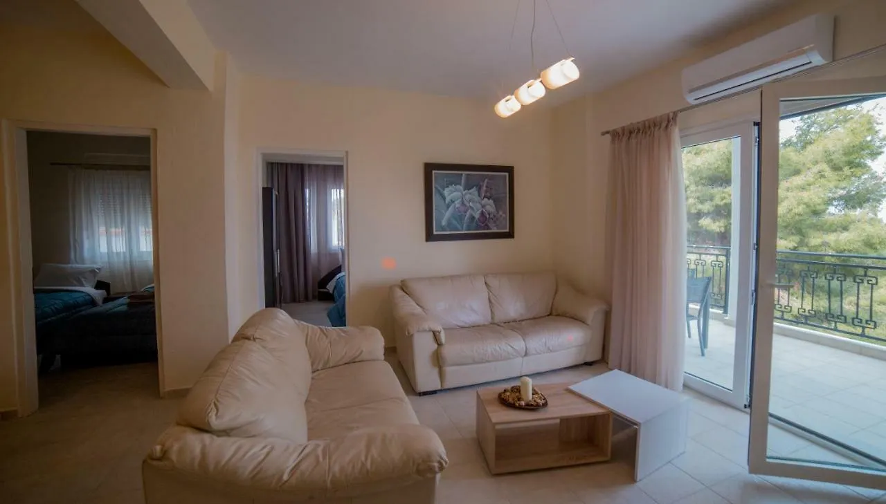 Muses Deluxe Apartments Néa Fókaia