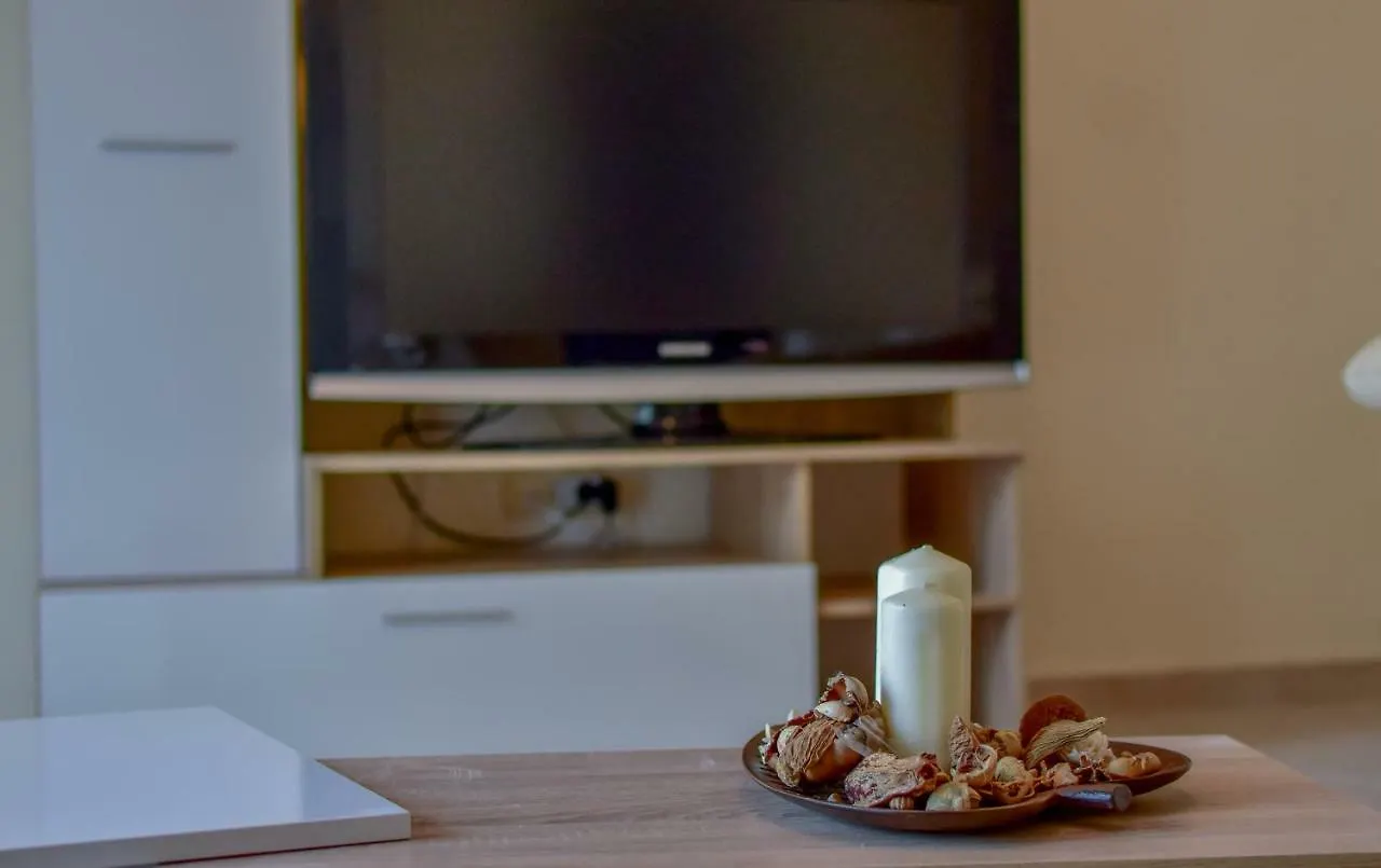 Muses Deluxe Apartments Néa Fókaia Nocleg ze śniadaniem