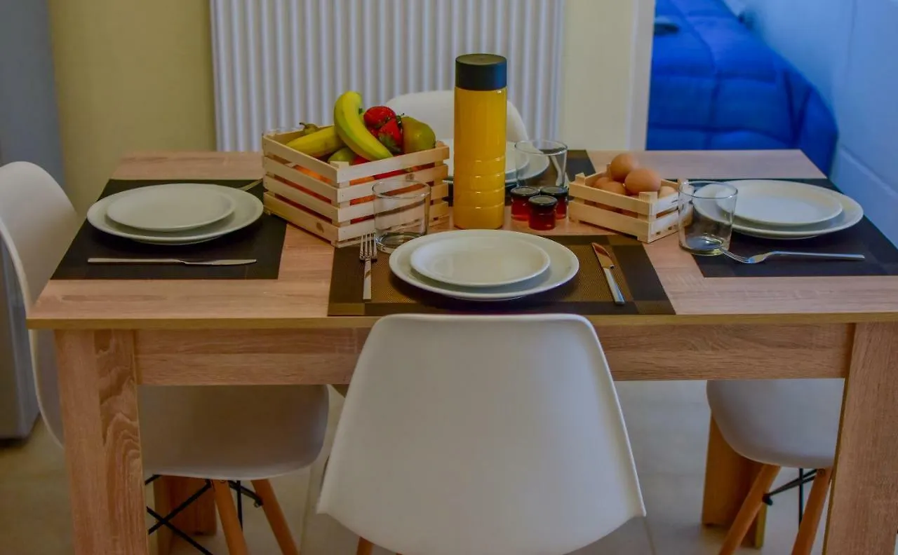 Muses Deluxe Apartments Néa Fókaia Nocleg ze śniadaniem