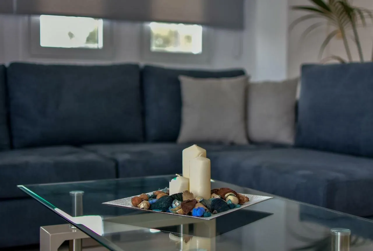 Muses Deluxe Apartments Néa Fókaia