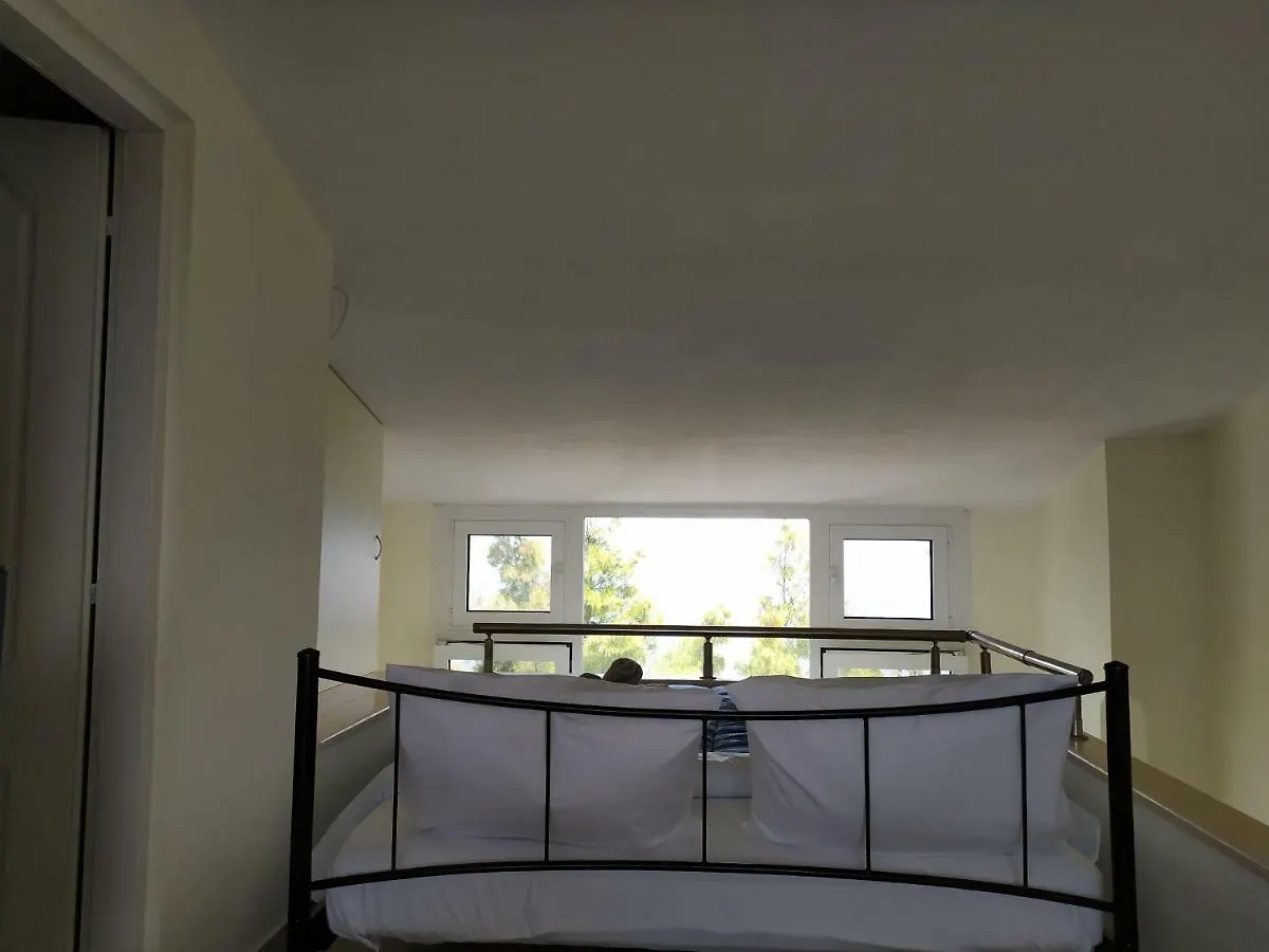 Muses Deluxe Apartments Néa Fókaia Nocleg ze śniadaniem