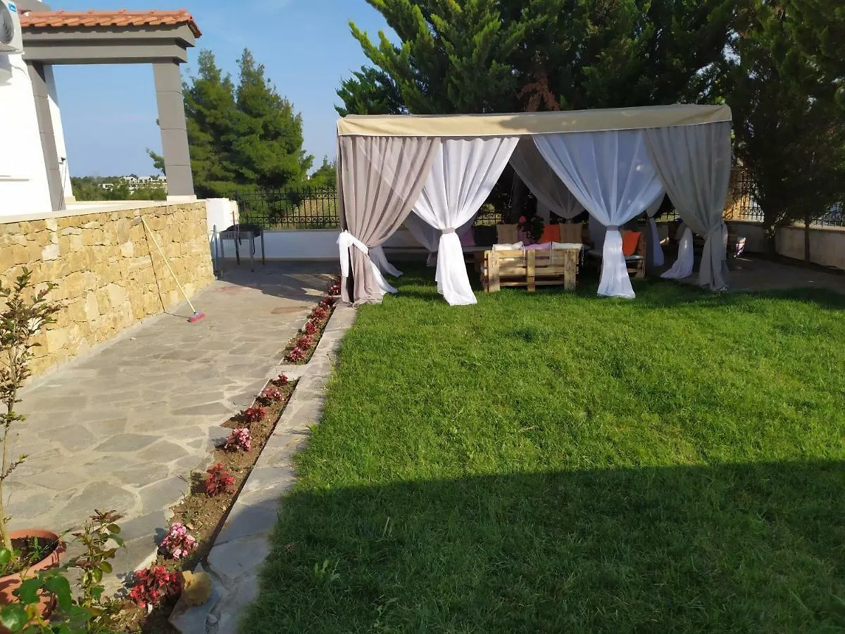 Muses Deluxe Apartments Néa Fókaia Nocleg ze śniadaniem